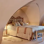 Antica Masseria Le Monache Hotel